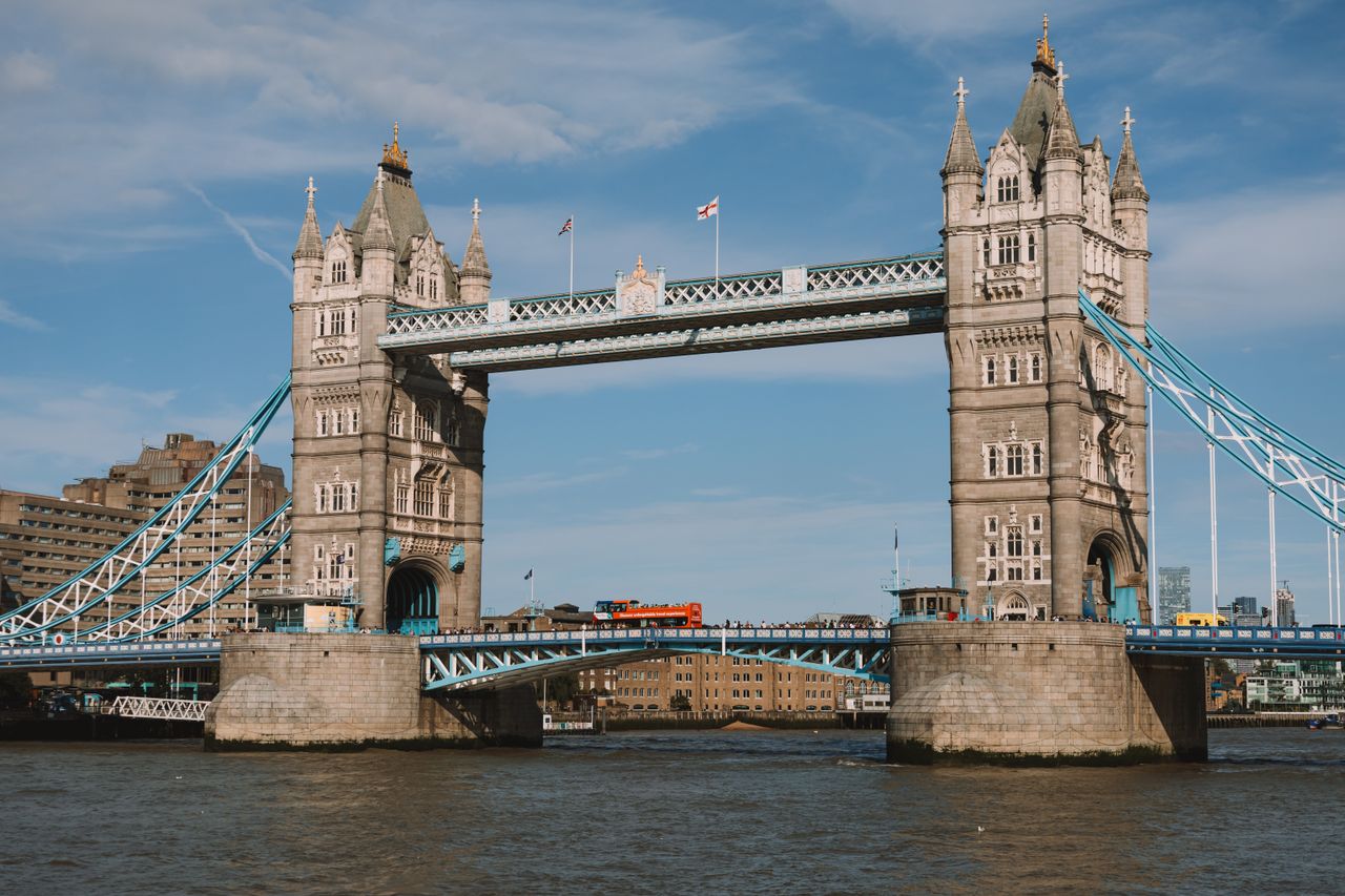 Busy and quiet months in London