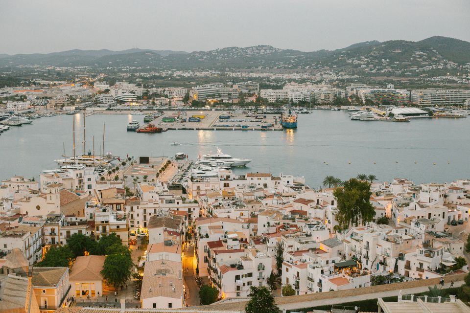 Busy and quiet months in Ibiza
