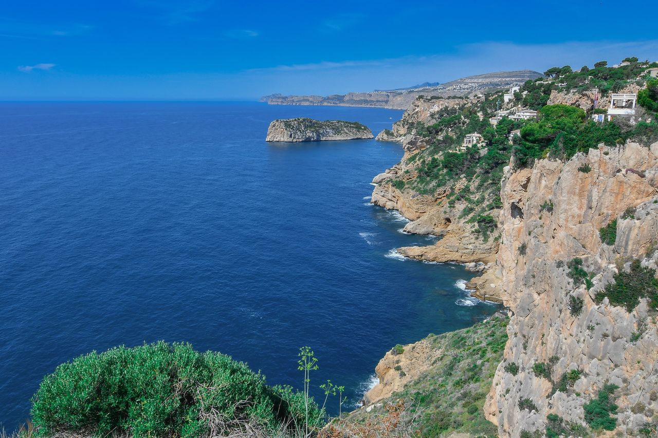 Busy and quiet months in Ibiza
