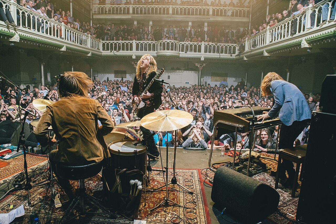 DeWolff Paradiso