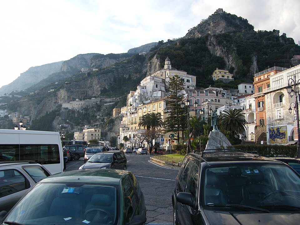 Amalfi Itto Ogami