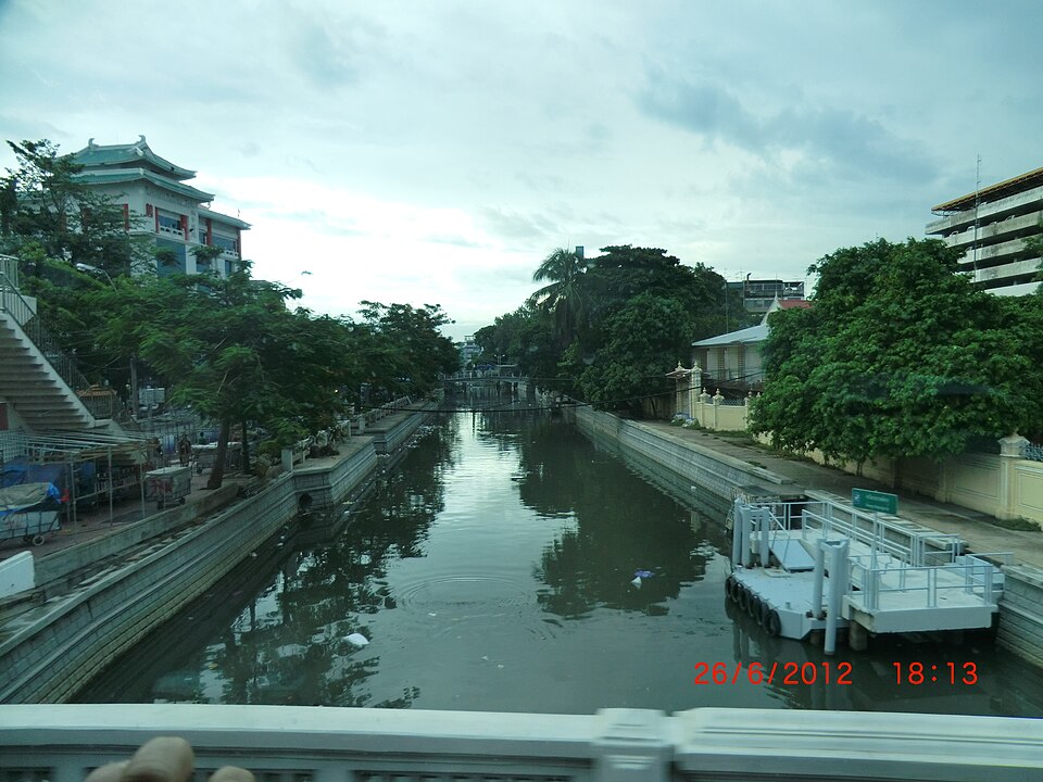 Canal Crossing Bangkok